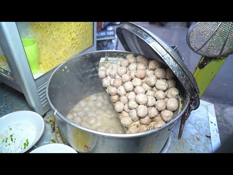 50 KILO DAGING BAKSO LUDES 4 JAM JUALAN !!! BAKSO LEGENDARIS DI JAKARTA. UDAH JUALAN BAKSO 47 TAHUN