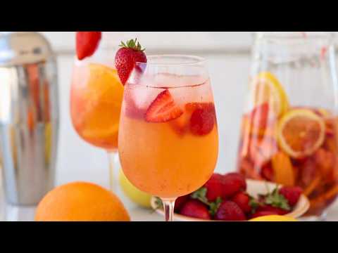 Easy Strawberry Sangria | How to Make White Strawberry Sangria