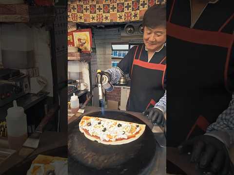 길거리에서 만난 쫀득한 치즈 피자 크레페