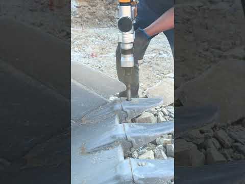 Excavator vertical pin. #Mining #Excavator bucket teeth #automobile #automotivetools