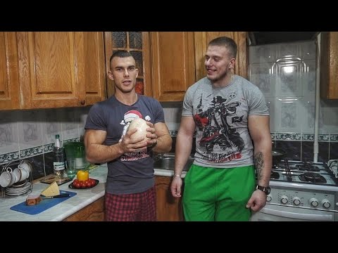 Омлет из страусиного яйца / интервью с гигантом