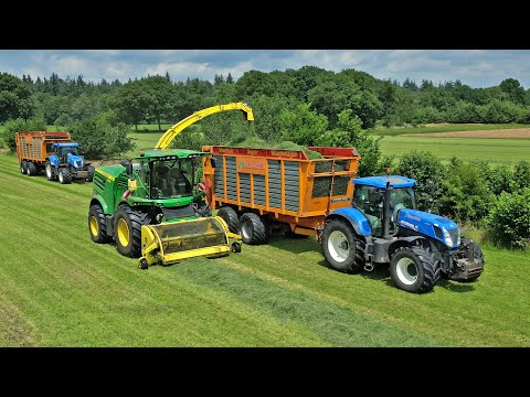 Gras Hakselen | John Deere 8600i + New Holland + Volvo | Elweco-Medo | 2025