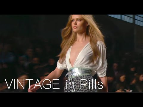 Vintage in Pills PAUL&JOE Spring 2011 Paris - Fashion Channel