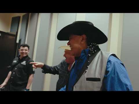 Los Huracanes del Norte  & Bronco  La Musiquera -  Detrás De Camaras