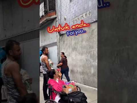 "Menangis haru.!!" Penuh syukur.. atas rezeki..?? #love #momenharu #respect #prank #shorts