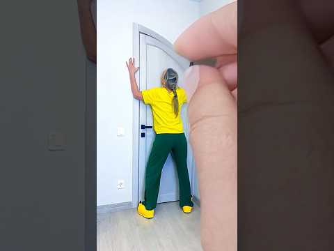 Oops! I am Stuck to the Door ๐คช๐๐คฃ #shortsviral