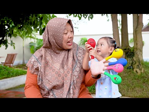 ARACELLI Belajar Warna & Bermain Balon Air - Finger Family Song Nursery Rhymes