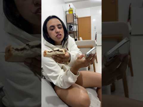 Não acredito que ela pegou essa pasta de amendoim 😏 @JessicaNogg @AgathaNogg