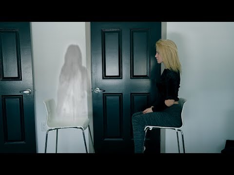 I CAN SEE & TALK TO GHOSTS