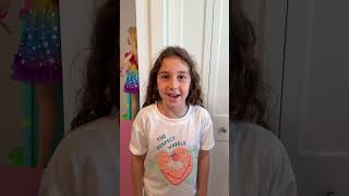 Sierra and Rhia choose a bunk bed together - Role Play