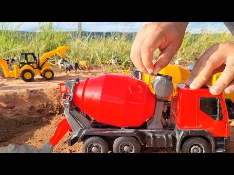 Trator e Caminhao, Vídeo divertido de Fazenda de brinquedo para crianças!