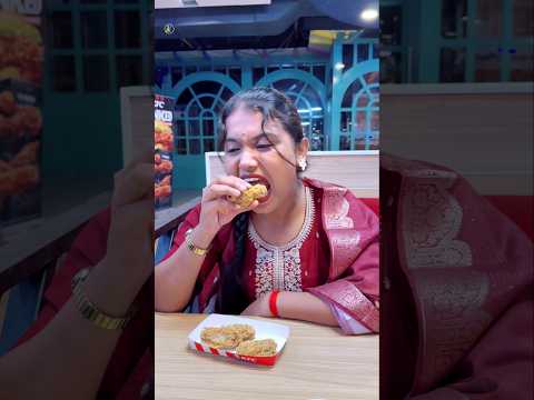 টুপি পড়ানোর টেকনিক 🤣।#AjobVabnaa #ytshort #shortvideo #shortsfeed #malik #viral #tiktok #funny