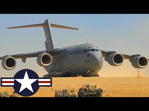 US Air Force: C-17 and C-130 transport aircraft during military exercises in Nevada.