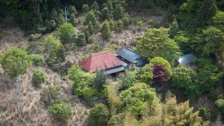 A Japanese Calligraphy Family Lived in This Abandoned Home For Centuries!