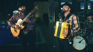 Relampaguitos - Amor Necio (Video Oficial En Vivo)