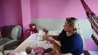 Gracinhs brincando de boneca