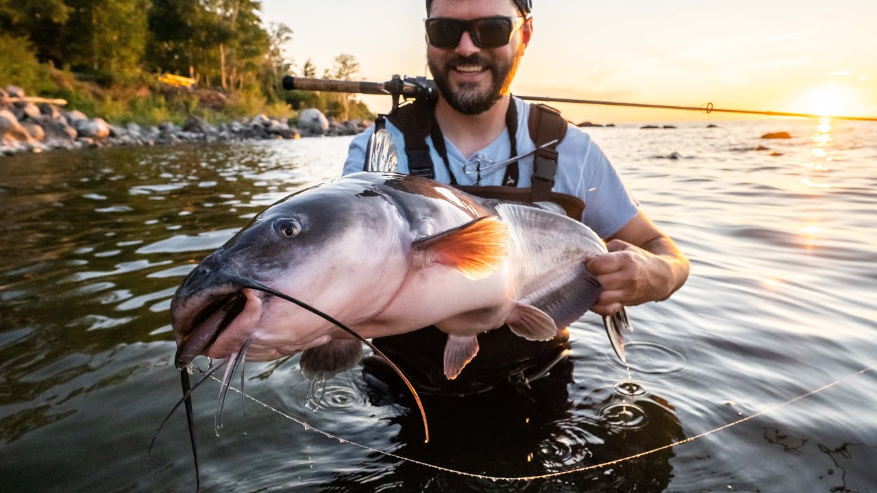 Shore fishing the BIGGEST Lake in Manitoba - Jay Siemens