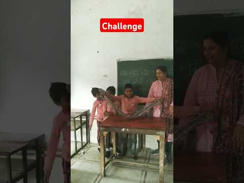 #challenge दुपट्टे में लगाओ गांठ बिना हाथ छोड़ें वीडियो को आखिरी तक देखो👀 #shorts #viral #games