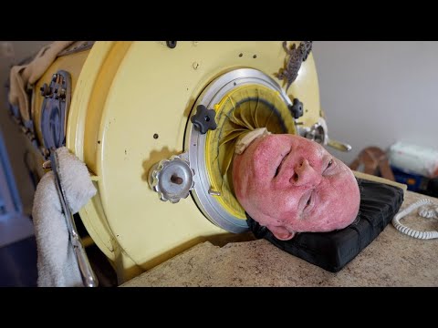 Esse homem está trancado em uma máquina há mais de 60 anos
