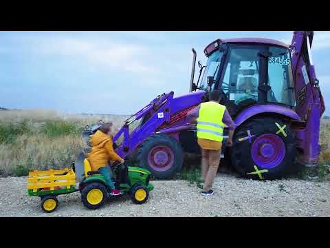 🚜🎶 ¡Leo Arregla el Tractor!   Canción Infantil Divertida 🎶🚜