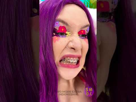 TOLONG! Aku Mencampur Lipstik Hijau dan Lem! 💄🆘💚