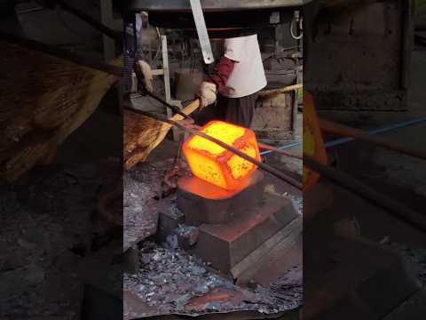 Shaping Red-Hot Steel Blocks – Satisfying Compression & Forging Process