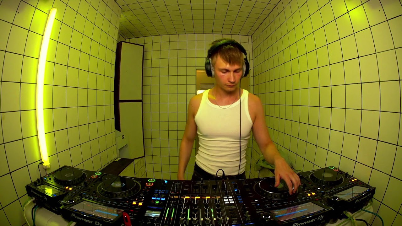 XOXO Records – J2K | HÖR – June 24 / 2025