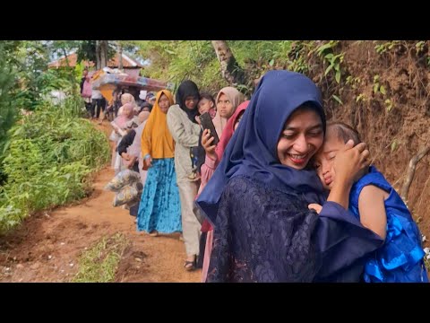 Rombongan Pengantin Kaget Melihat Akses Jalan Ke Nikahan Di Desa Penuh Perjuangan di Jawa Barat