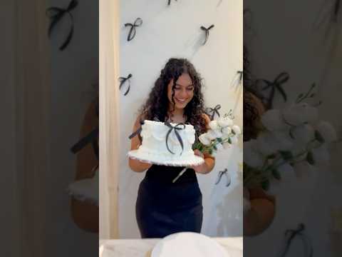 Chaala happy ga undhi 🩷🥰#ishqyouall #telugu #youtube #shortvideo #prebirthdaycelebration