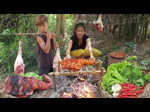 Yummy! Pork thigh grilled with Hot spicy chili So delicious food for dinner, Survival cooking