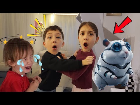 Eyvahh Gece Yarısı Hamsterın Kötü İkiz Robotu Geldi!! Evimizi Ele Geçirdi!! Eylül Poyraz Korktu!!