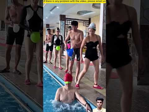 In the swimming pool Some tricks for taking a bath | 🏊♂️ 😱