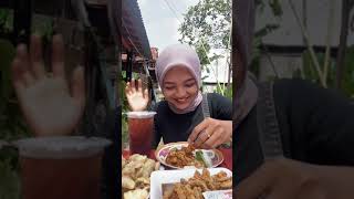 Ketika cewek punya temen random #shorts  #cat #short #shortsviral #funny