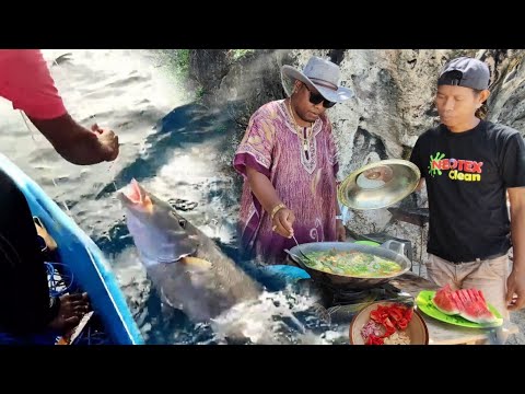 Wow,. ikannya besar sekali.! Tapi itu juga berakhir di penggorengan | Longline fishing & cooking