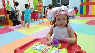 Brincando com a mamãe