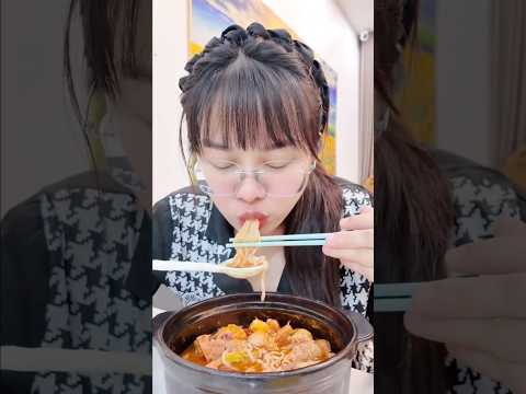 Mèo Ú| Làm bát mỳ cay siu topping tại nhà cùng Mèo Us #bepmeou #mèous