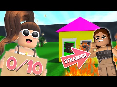 I rated STRANGERS bloxburg houses...