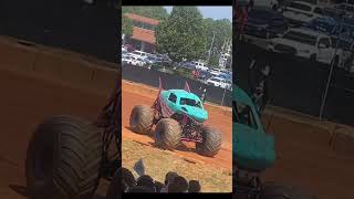 Monster Jam 2025 #monsterjam #sharkattackmonstertruck