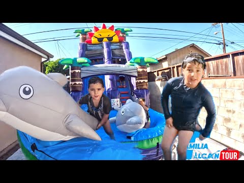 Fiesta  de Mi Primo Y festejo en un brincolin de Agua