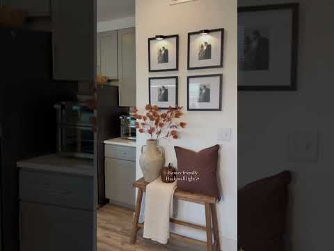 In love with the fact that I didn't have to drill it into the wall I just placed it in top of the