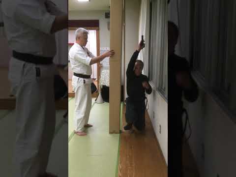 より狭く、より素早く！60cm幅での抜刀！／Takes out a Japanese sword.KATANA.