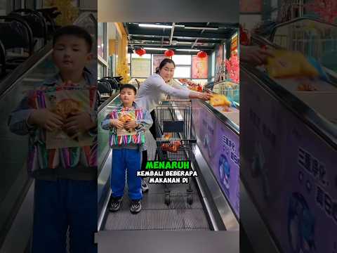 Ibu Ini Menaruh Kembali Makanan yang Diambil Anaknya, Ternyata Ini Alasannya!😱