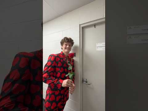 Height over heart🤦‍♂️ #valentinesday #college #bachelor