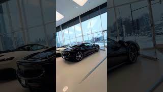 Two expressions of the same 819 CV hybrid performance. Coupé precision or open-top emotion — which w