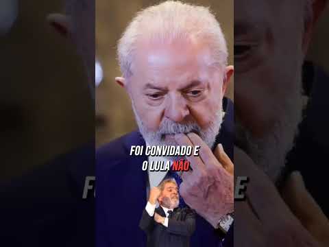 Michele Bolsonaro é ovacionada no aeroporto