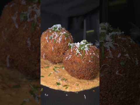 Our top 5 most loved fried food recipes we’ve shared #friedfood #cooking #yumcrunch #worldchef