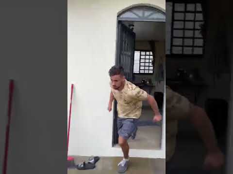 Como Sobreviver num Apocalipse Zumbi #shorts