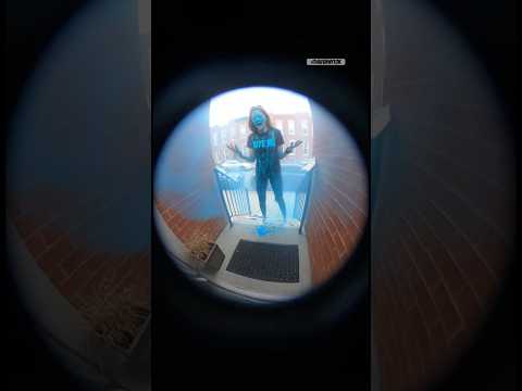 Bite Me girl Blues 🤣 💙👤🥶#porchpirate #funny #comedy #doorbellcamera #instantkarma #shock