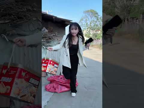 Greed for a small gain and suffer a big loss funny video Nuanyang Xin Xiaoya Nuanyang K99 Lu Xia