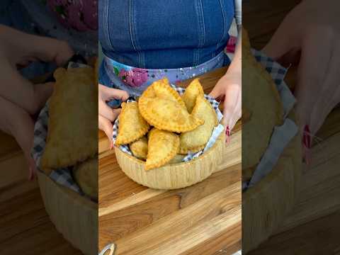 RECEITA DE PASTEL CASEIRO COM DOIS INGREDIENTES #receitas #receitafaceis #pastel